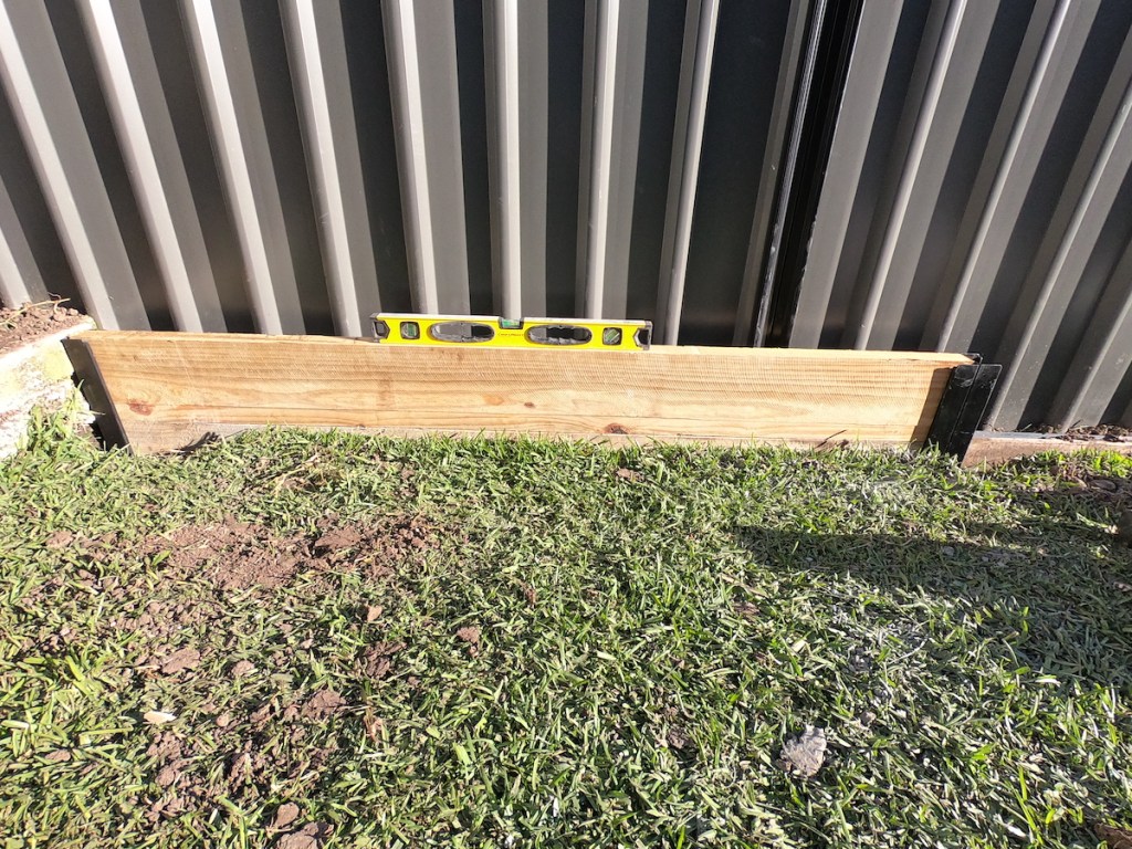 spirit level
using a spirit level