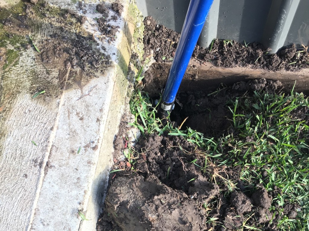 post hole digger
post hole
digging