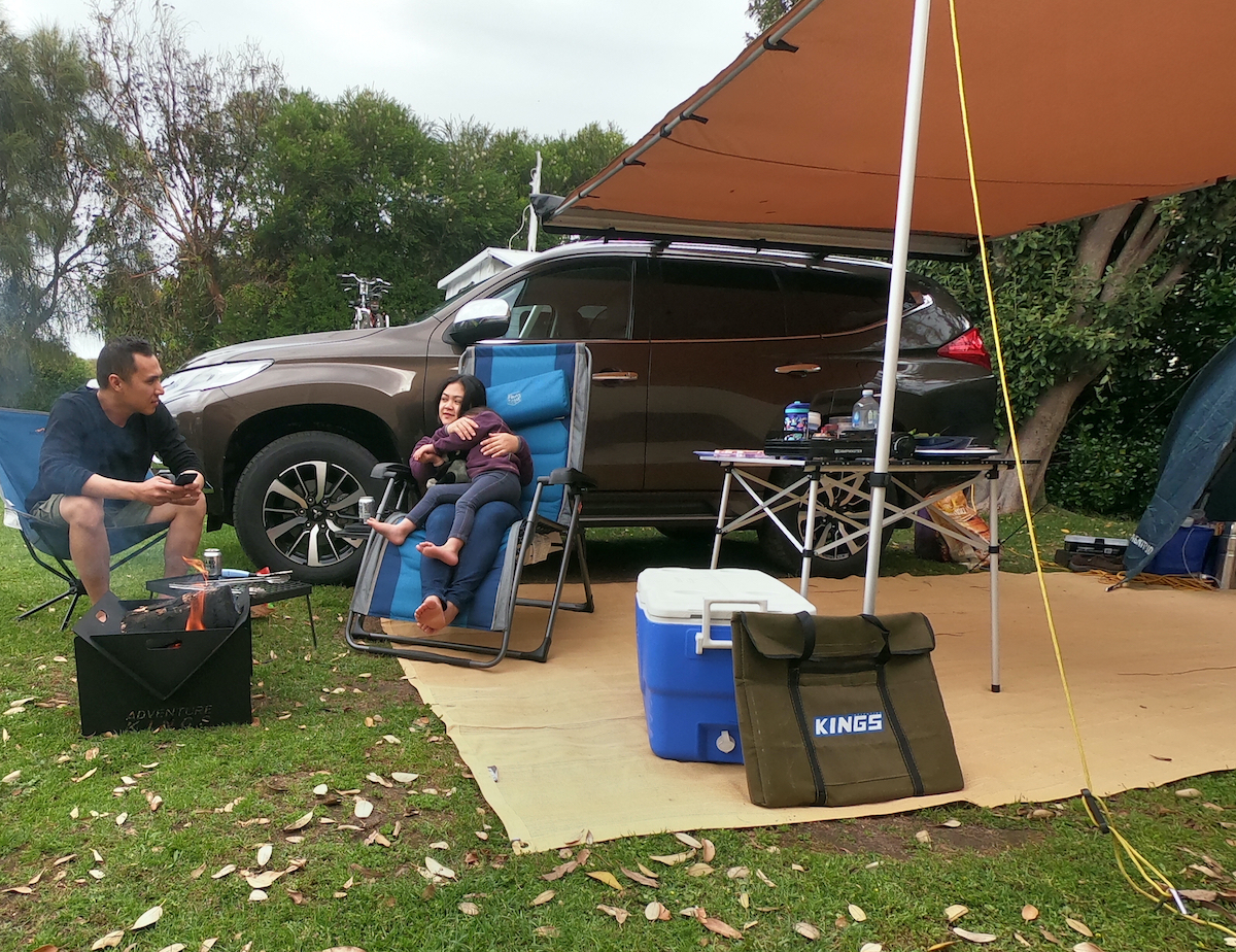 campfire 
bonfire
marengo holiday park camping
adventure kings awning
adventure kings portable firepit

