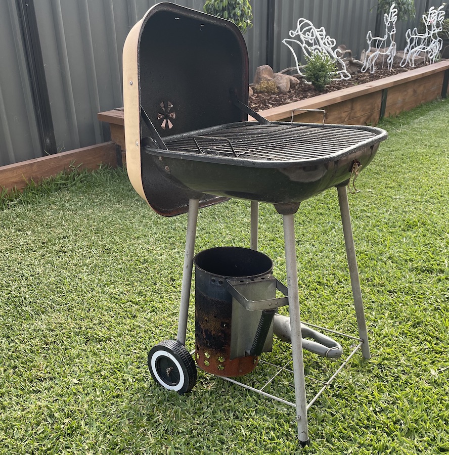 charcoal bbq
bbq
charcoal grill

